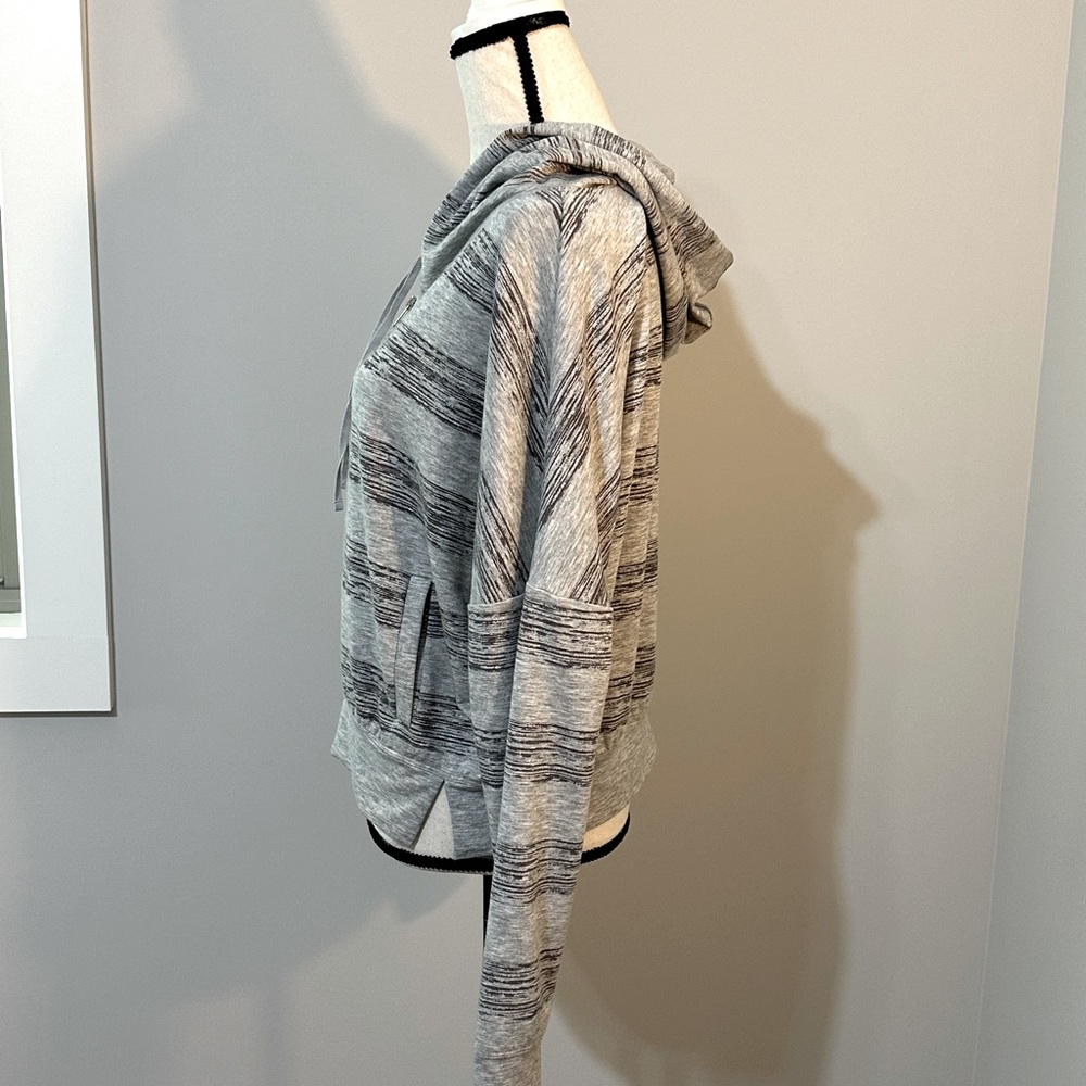 Victoria’s Secret lightweight zip up hoodie - Picture 3 of 7